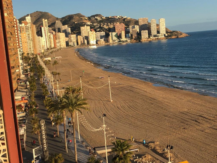 Дуплекс в Benidorm, первая линия