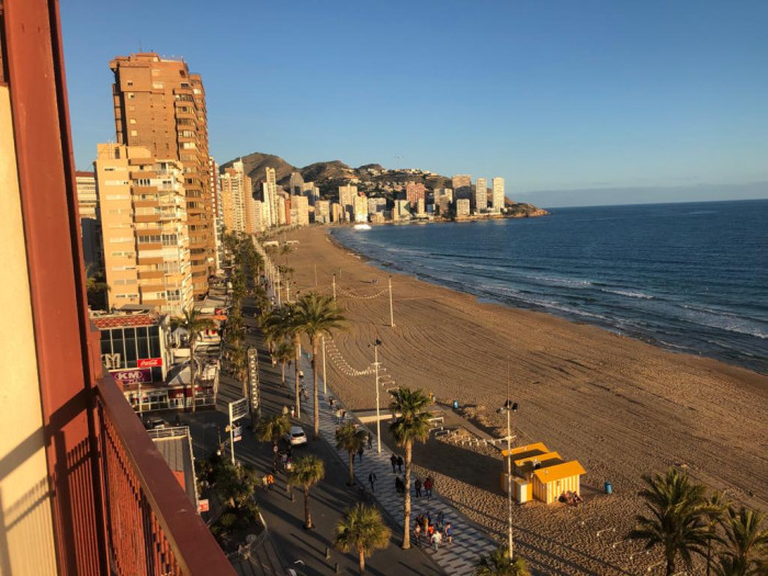 Дуплекс в Benidorm, первая линия