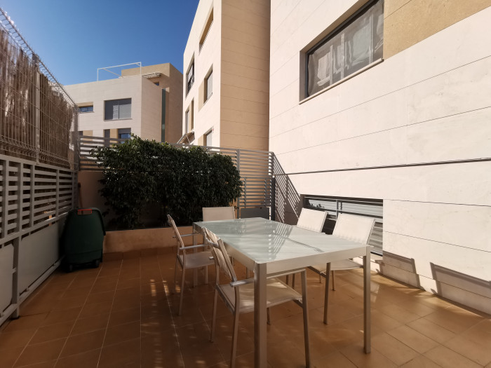 Apartamento de 3 niveles en San Juan de Alicante