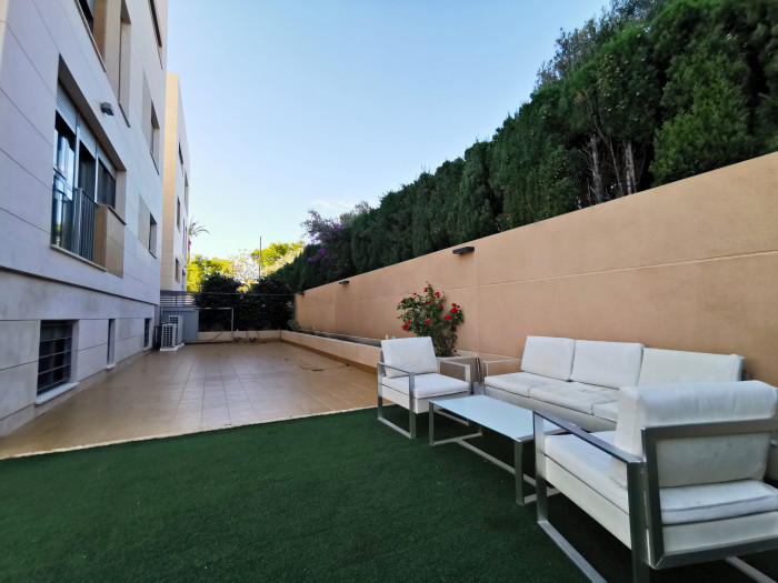 Apartamento de 3 niveles en San Juan de Alicante