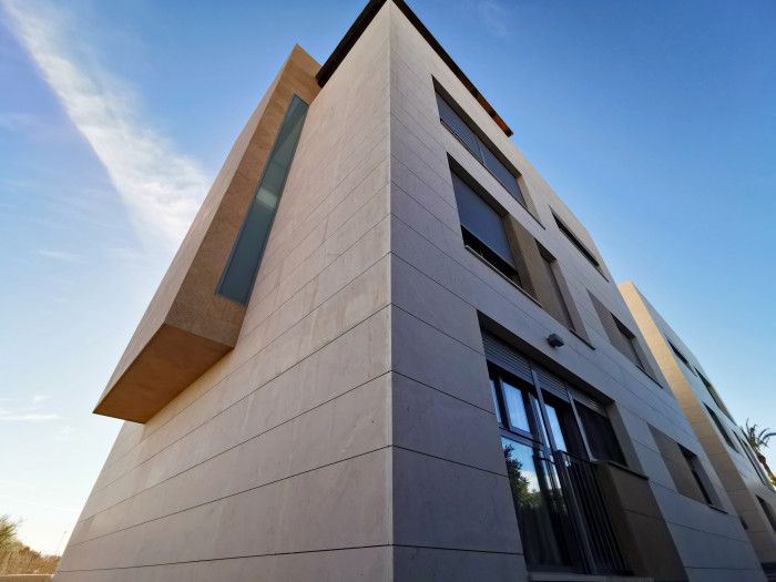Apartamento de 3 niveles en San Juan de Alicante