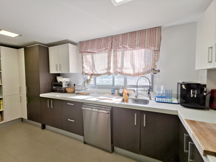 Apartamento de 3 niveles en San Juan de Alicante