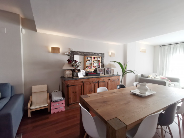 Apartamento de 3 niveles en San Juan de Alicante