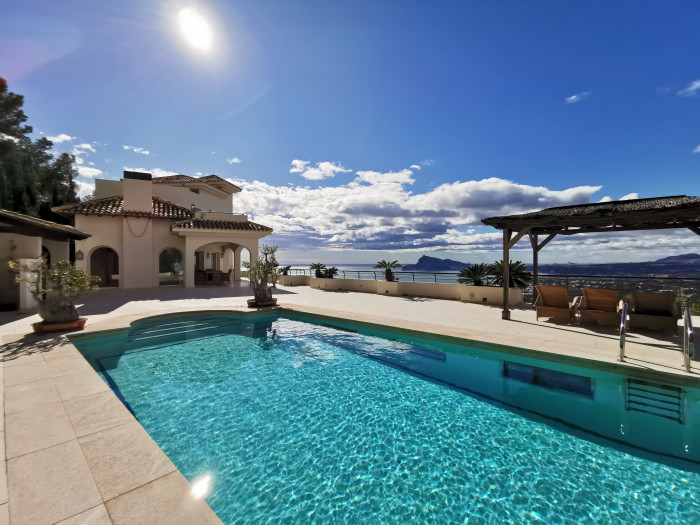 Villa con maravillosas vistas en Altea Hills