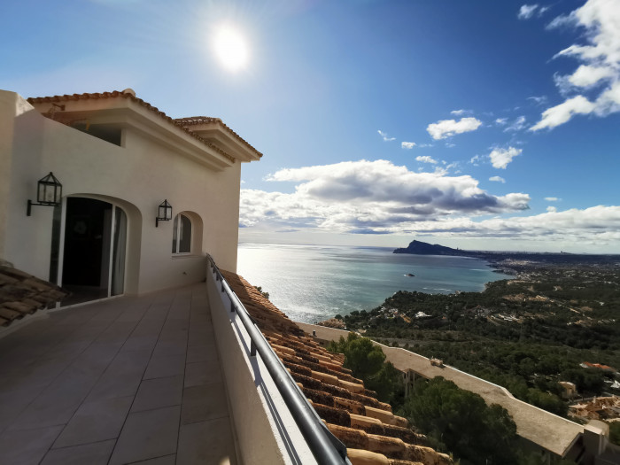 Villa con maravillosas vistas en Altea Hills