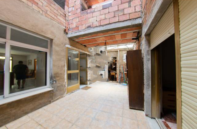 Casa de tres plantas en Alquiler en Alquería de La Condesa