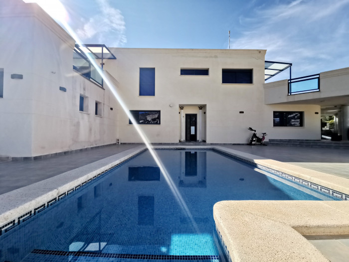 Moderna villa en Altea