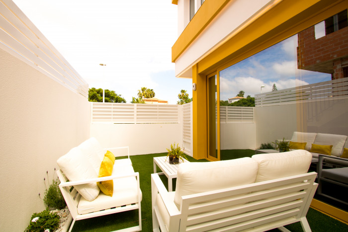 Новые виллы и чалеты в Denia