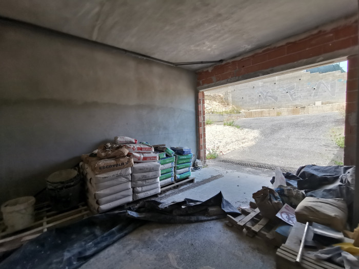 Parcela en La Nucia con la casa