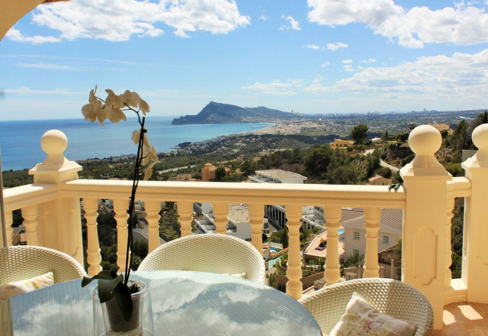 Вилла в Altea