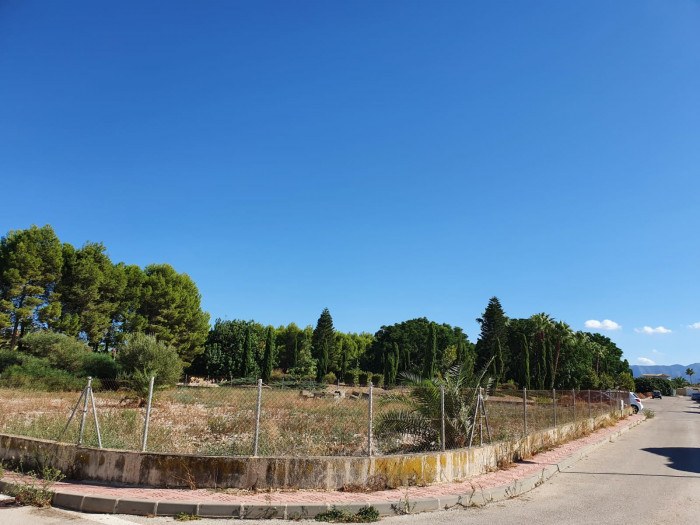 Участок в Denia
