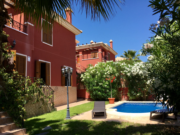 Villa en Benidorm, en la urb. Balcón De Finestrat