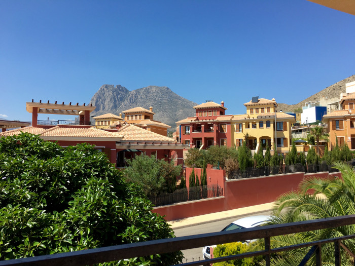 Villa en Benidorm, en la urb. Balcón De Finestrat
