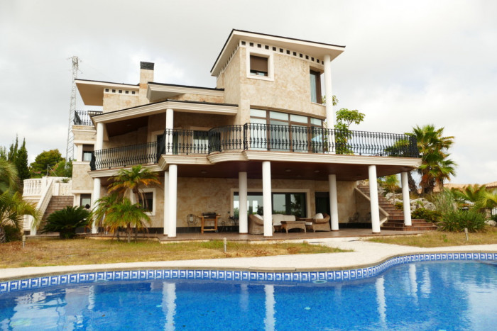 Чалет в Denia