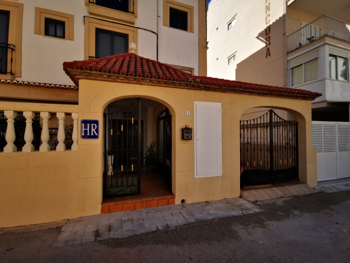Mini-hotel/hostal, restaurante de playa en gandía