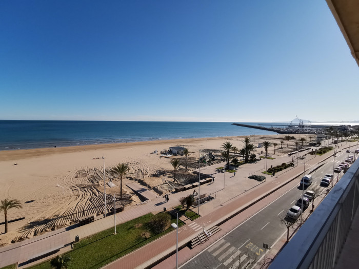 Apartamento en Gandia, primera línea