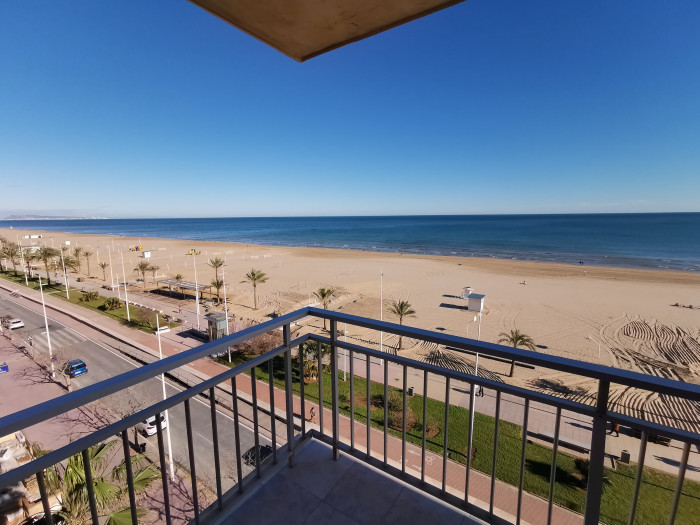 Apartamento en Gandia, primera línea