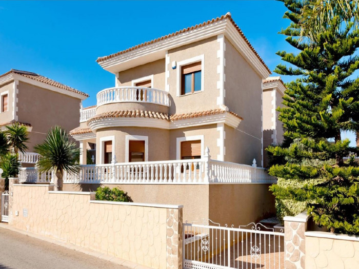 Villa en Los Altos, Torrevieja