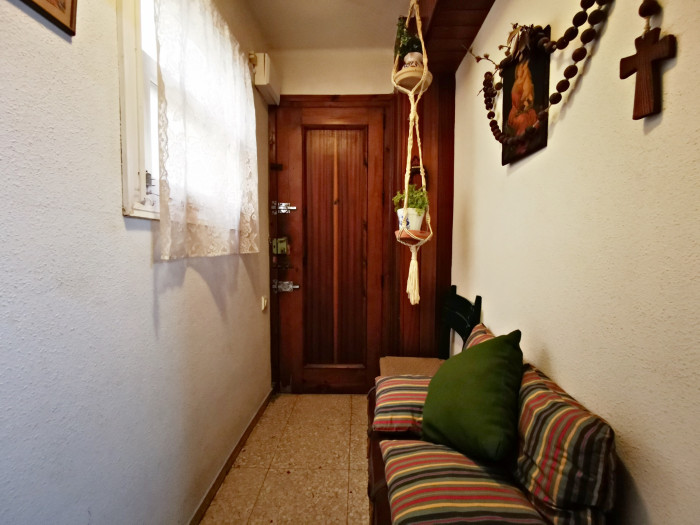 Apartamento, primera línea, en Gandia (se puede hacer albergue)