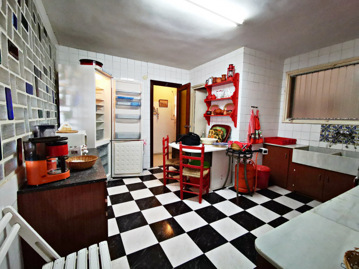Apartamento, primera línea, en Gandia (se puede hacer albergue)